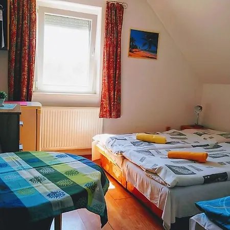 Guest house Nela Podhajska